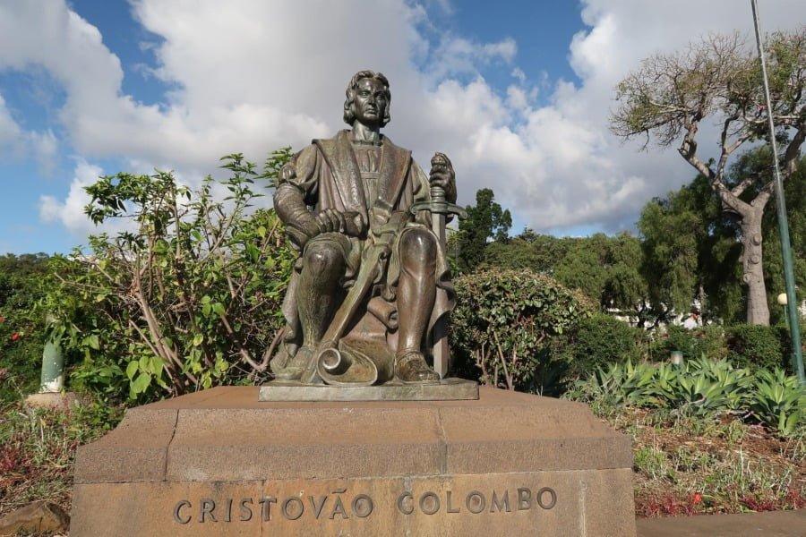 statue de Christophe Colomb. Image par Andrew de Pixabay