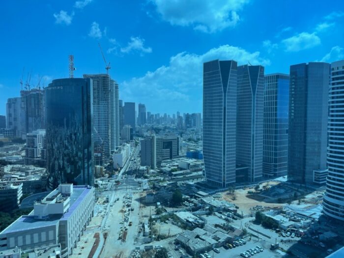 La construction dans la ville de Tel Aviv est en plein essor en raison de l’économie prospère - photo Nurit Greenger