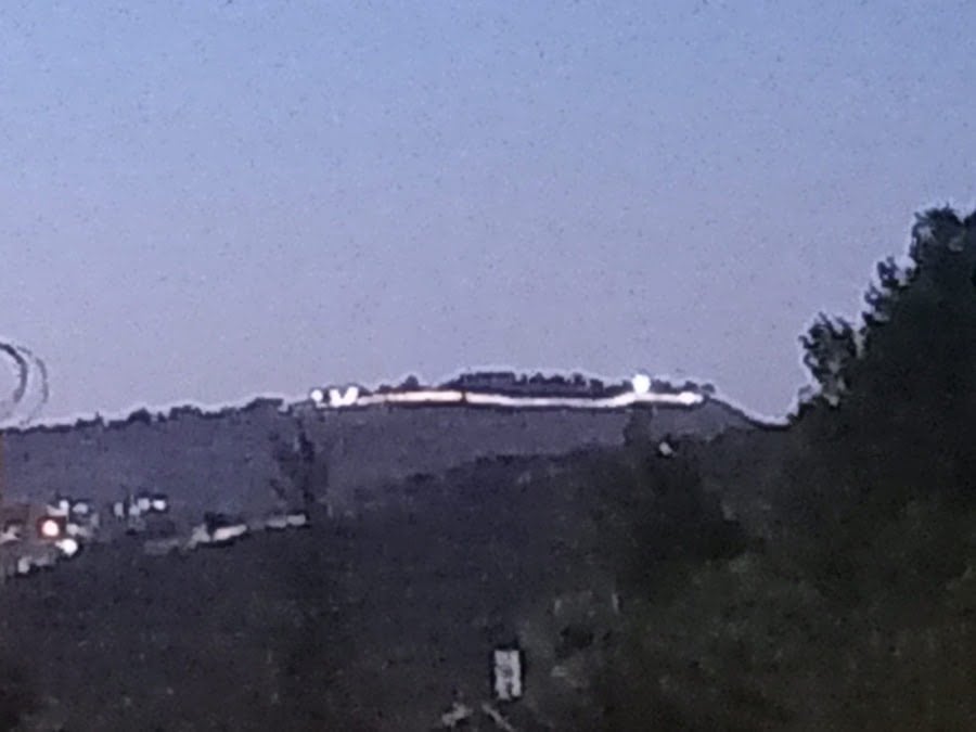 Les lumières sont allumées, une photo prise le 30 mai 2023 depuis Shavei Zion, une colonie juive-israélienne près de la Yeshiva de Chomesh - avec l’aimable autorisation de Boaz Haetzni