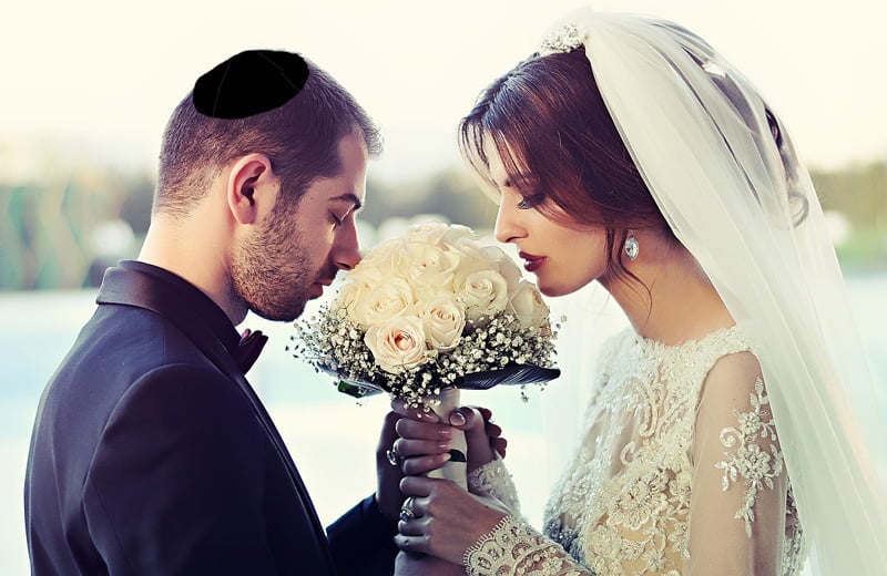 Les mariages mixtes, une crise silencieuse. Image de Veton Ethemi de Pixabay, éditée par NewsBlaze.
